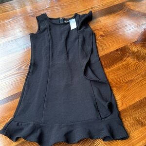 Girls sleeveless black dress